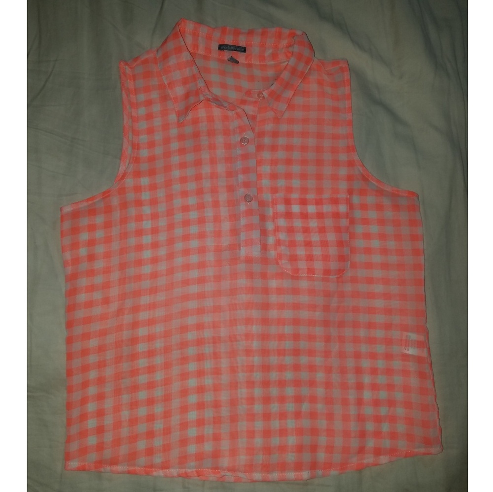 Women's sleeveless top